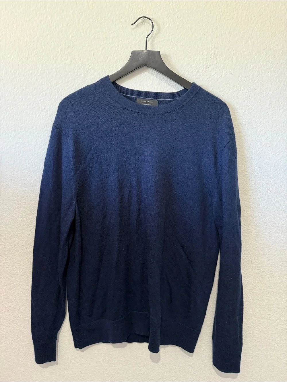 Banana Republic Men's Navy 100% Wool Crewneck Sweater